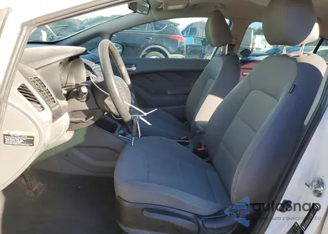 2018 Kia Forte Lx z USA, uszkodzony, nr VIN 3KPFK4A71JE231389